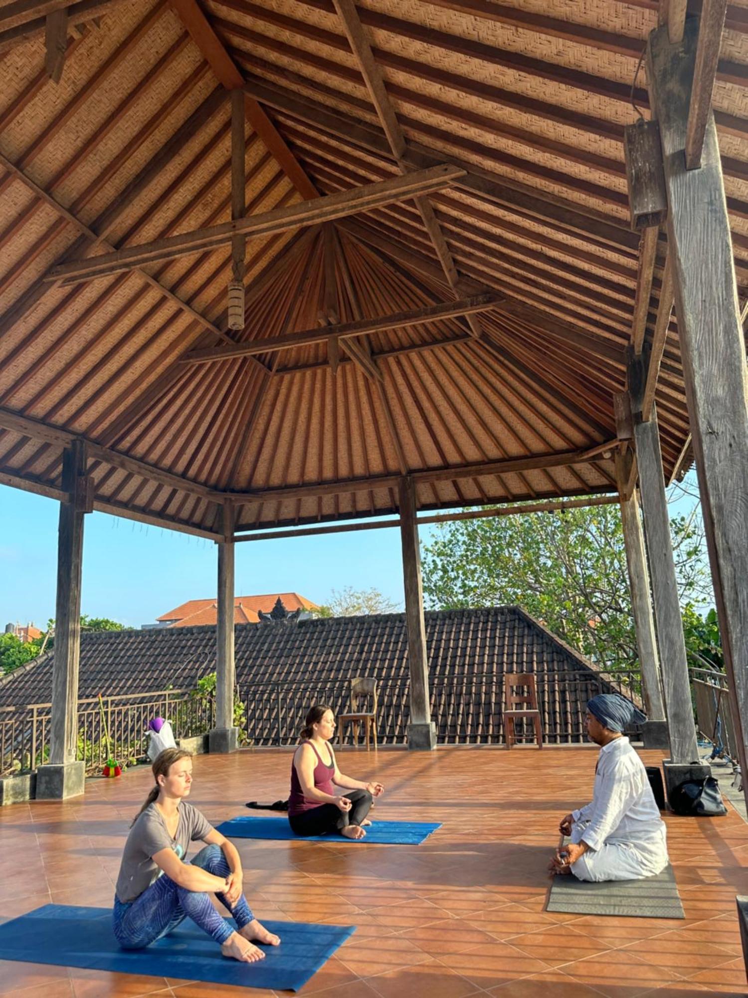 Diuma Residence Yoga Meditation Retreat And Healing Center Sanur Exterior foto