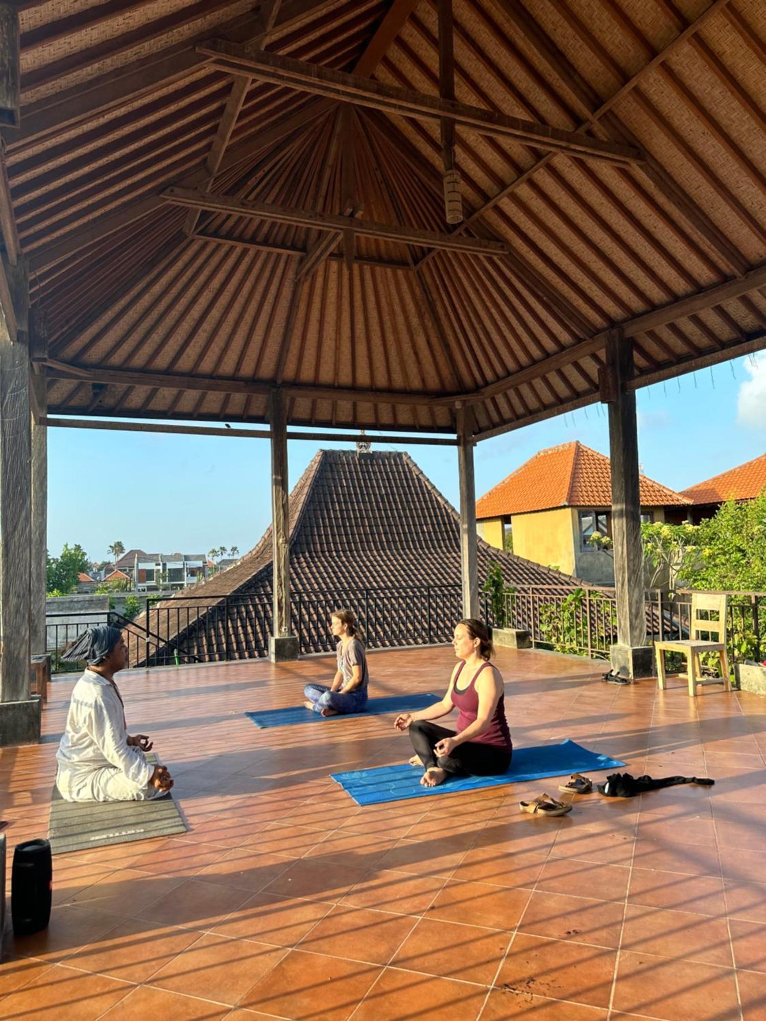 Diuma Residence Yoga Meditation Retreat And Healing Center Sanur Exterior foto