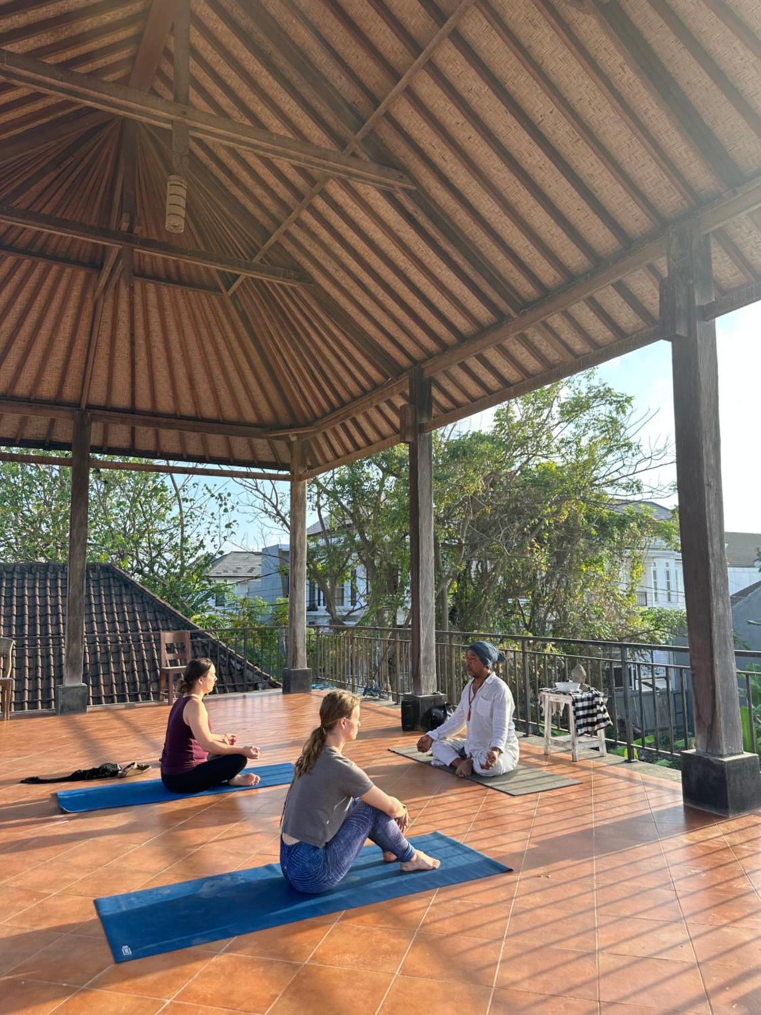 Diuma Residence Yoga Meditation Retreat And Healing Center Sanur Exterior foto