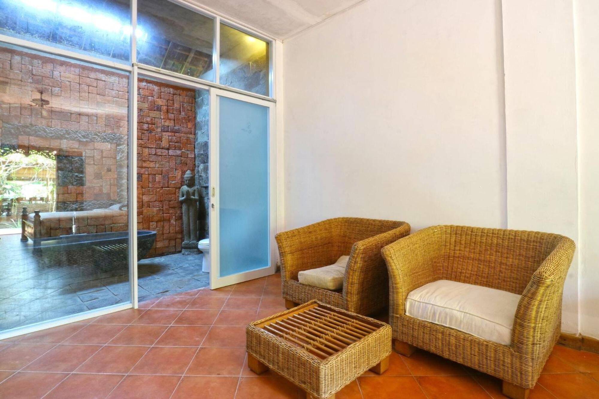 Diuma Residence Yoga Meditation Retreat And Healing Center Sanur Exterior foto